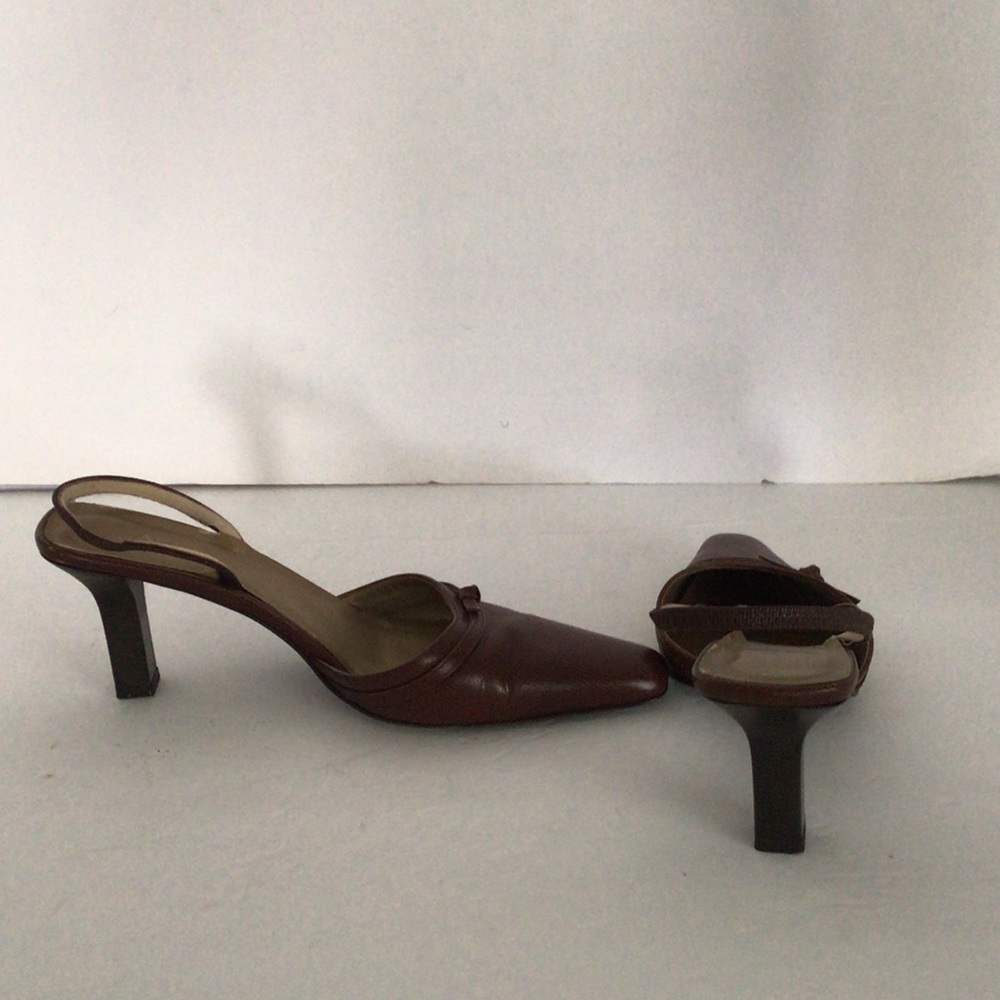 🛍️🛍️Ann Taylor 🛍️🛍️       Sling Back Heels